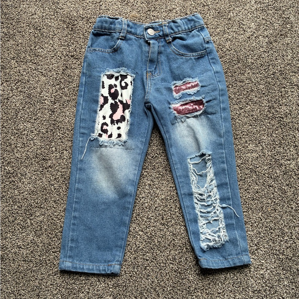 FINAL SALE 3/31/26 Boutique Denim Sequin/Leopard Capri Pants, Size 4/5 (M)